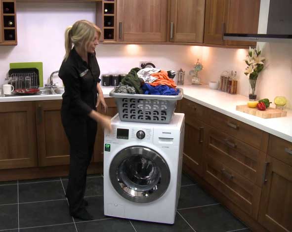 the washing machine is leaking