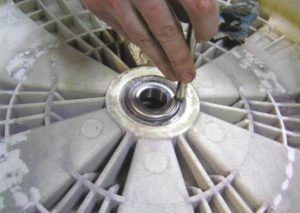 Replacing a washing machine bearing