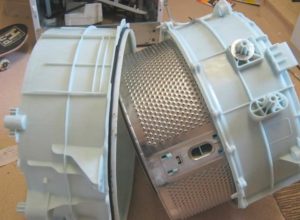 Disassemblable washing machine tank