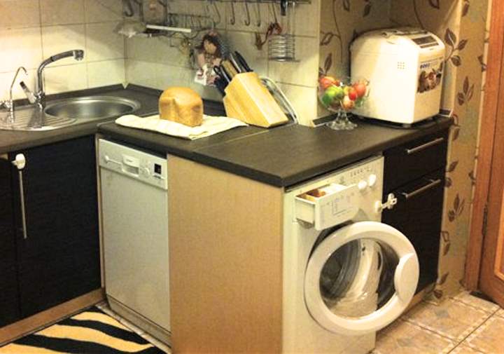 There is very little space in the kitchen