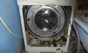 Смяна на дренажна помпа в пералня Bosch