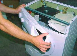 Mechanical cleaning of the washing machine
