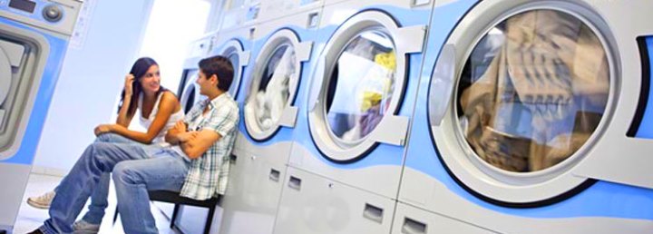 Клиенти в пералнята