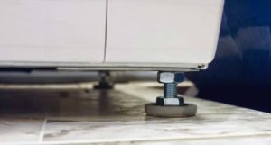 Pesumasina jalgade reguleerimine