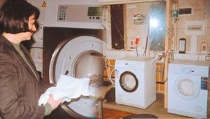 Comparison of the washing machine's results with those of a reference machine