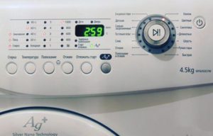 Панел на пералнята