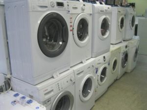 Variety of washing machines by size