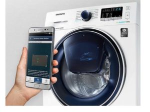 Open the loading hatch to prevent the washed laundry from becoming lodged