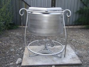 - Ъглошлайф или метален трион.